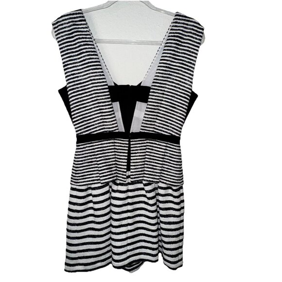 BCBGMaxazria Open Back Piper Mini Dress Black/Off White Holiday Womens 6 New - Picture 3 of 7